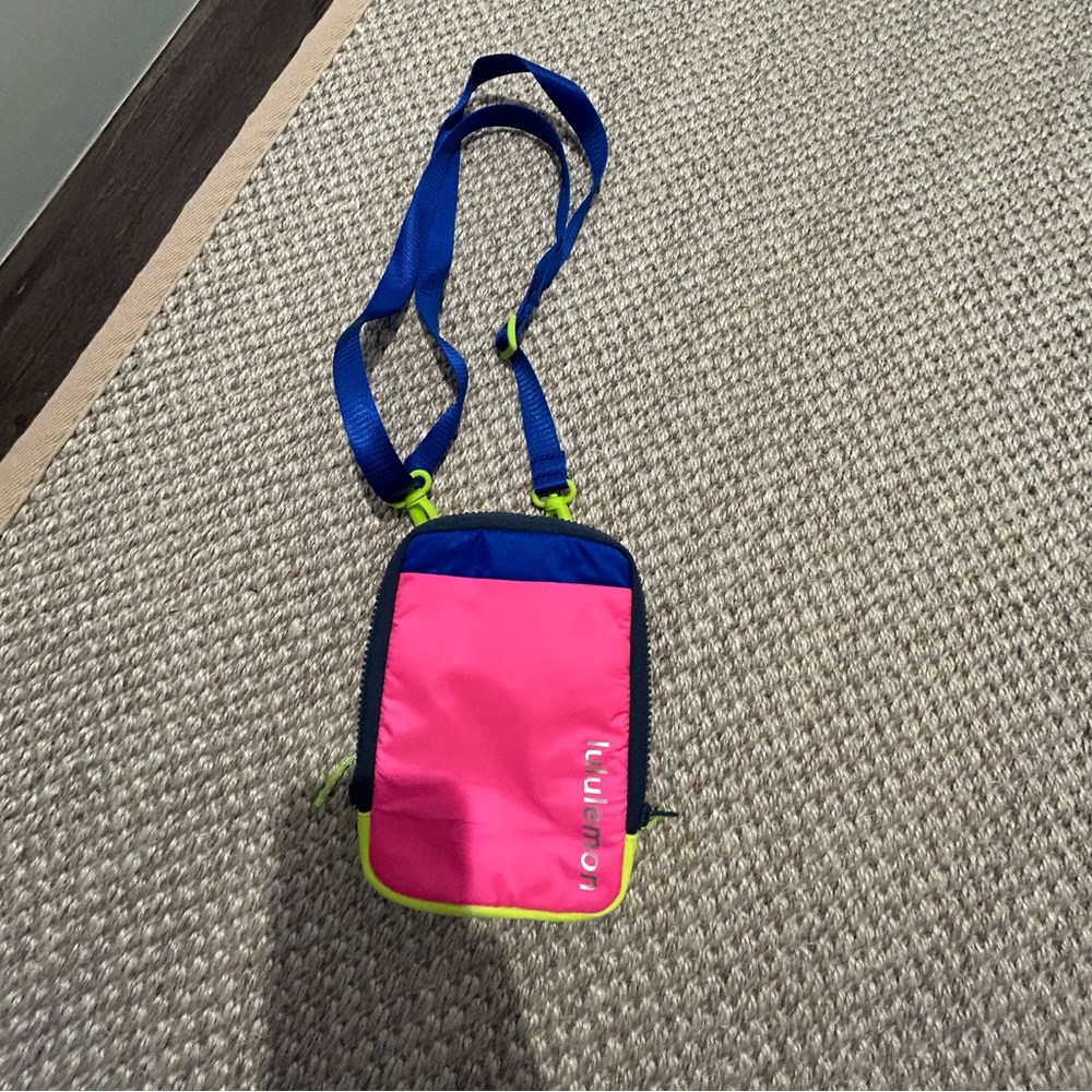 Lululemon belt bag.